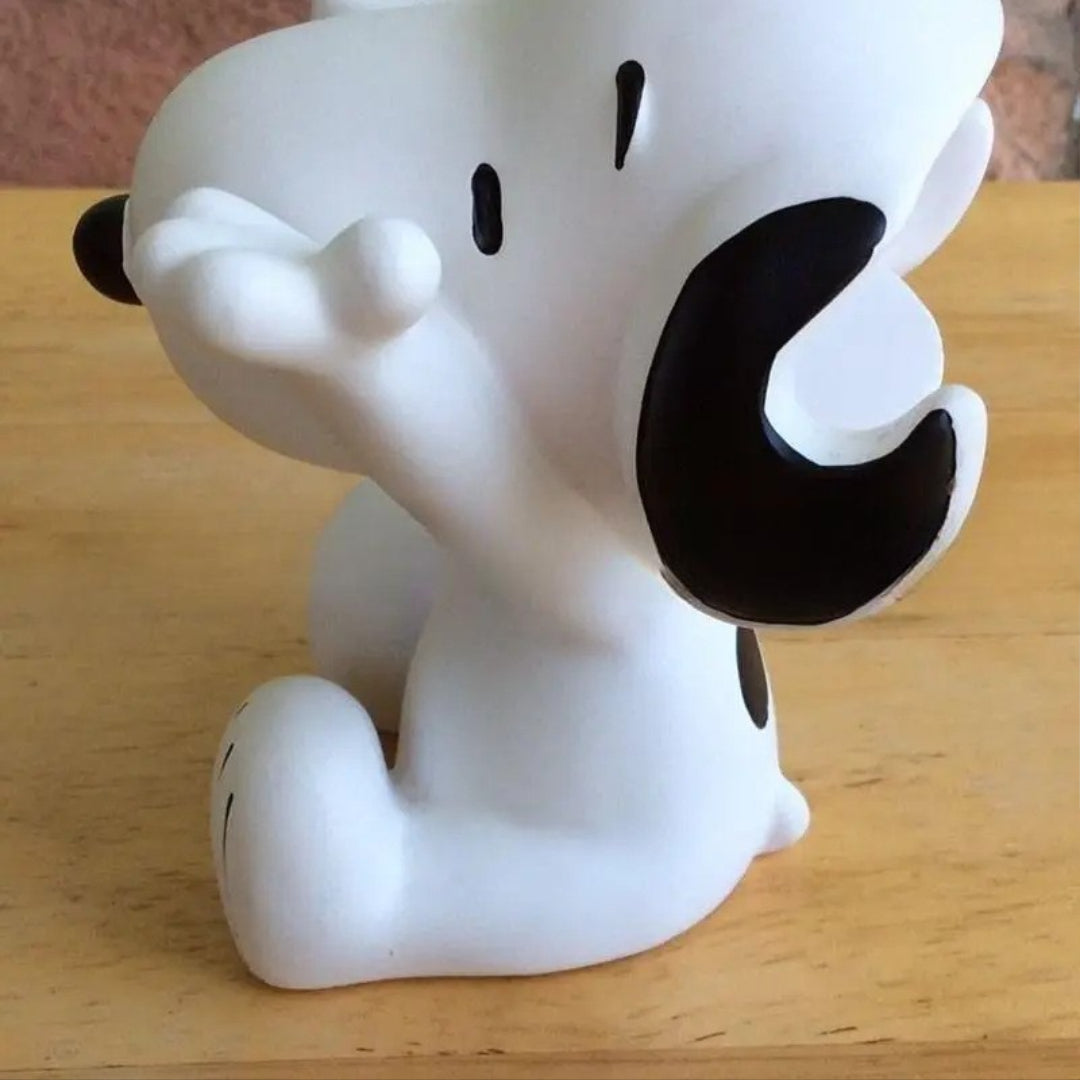 Cute Snoopy Eyeglass Holder